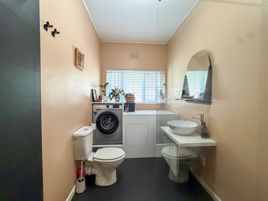 2 Bedroom Property for Sale in Oranjezicht Western Cape